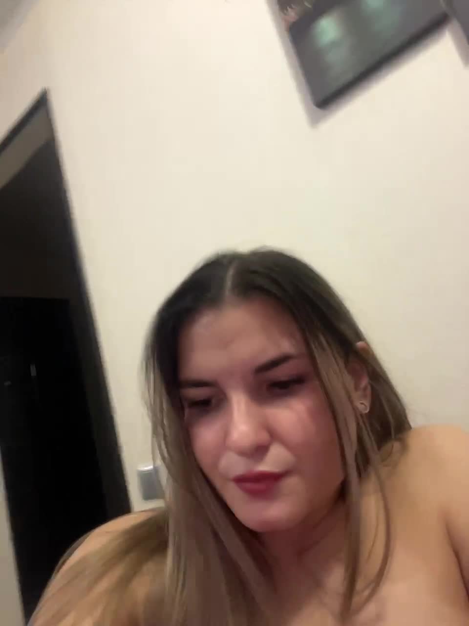 View or download file luckyguyhawk01 on 2024-10-30 from bongacams