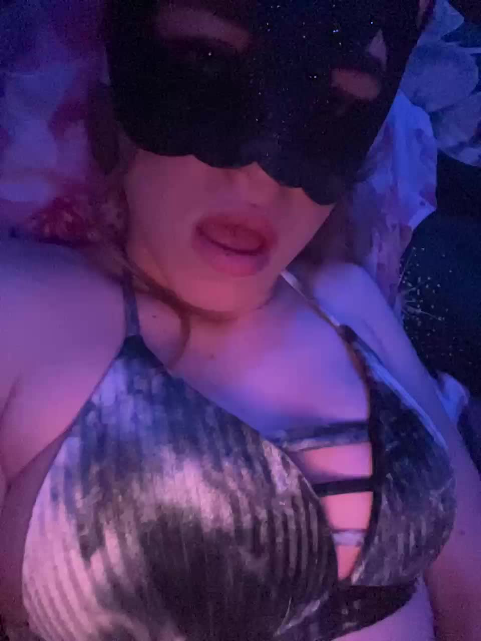 View or download file dvelaski1 on 2024-11-01 from bongacams