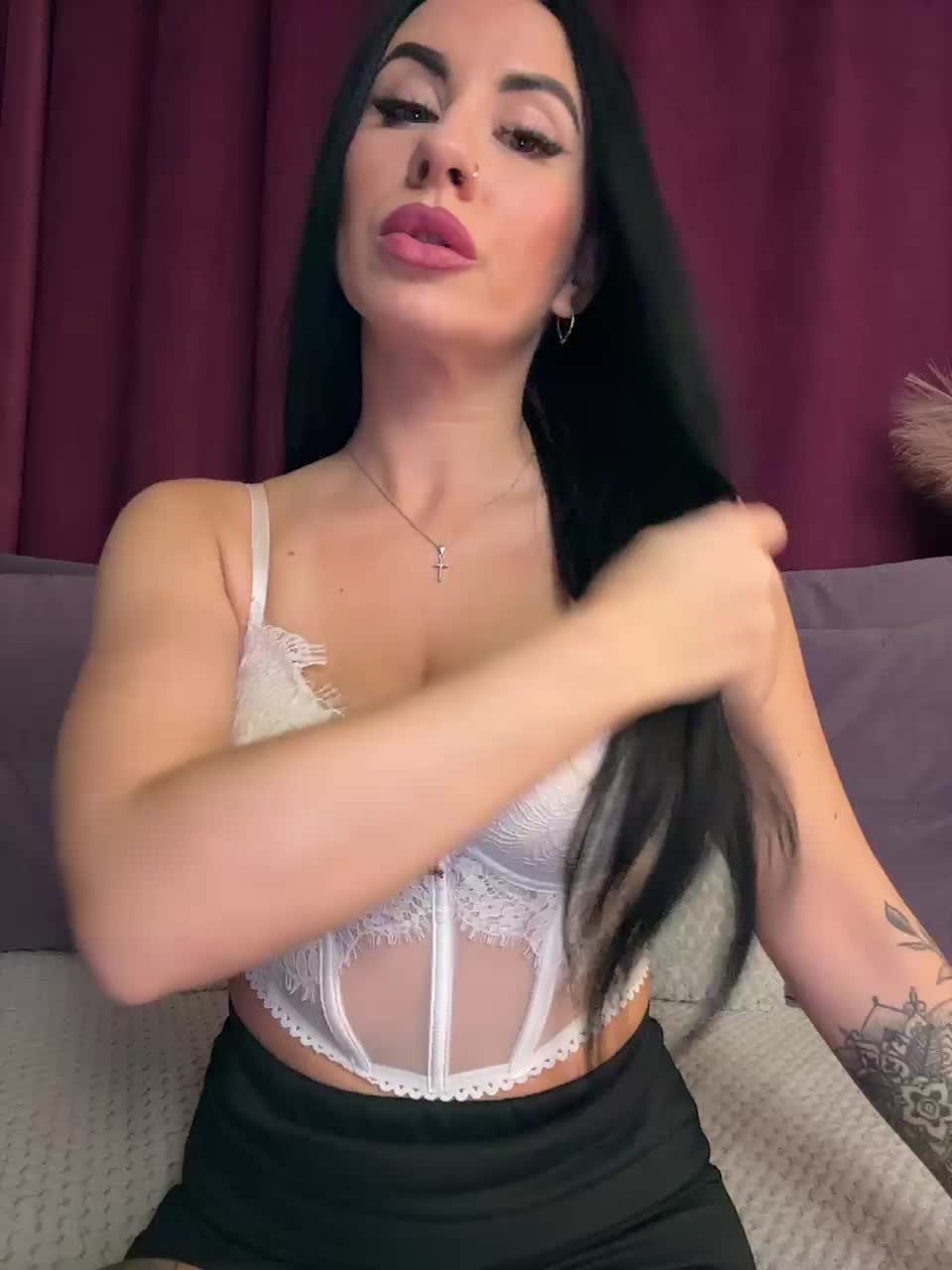 View or download file missjasmine07 on 2024-11-03 from bongacams