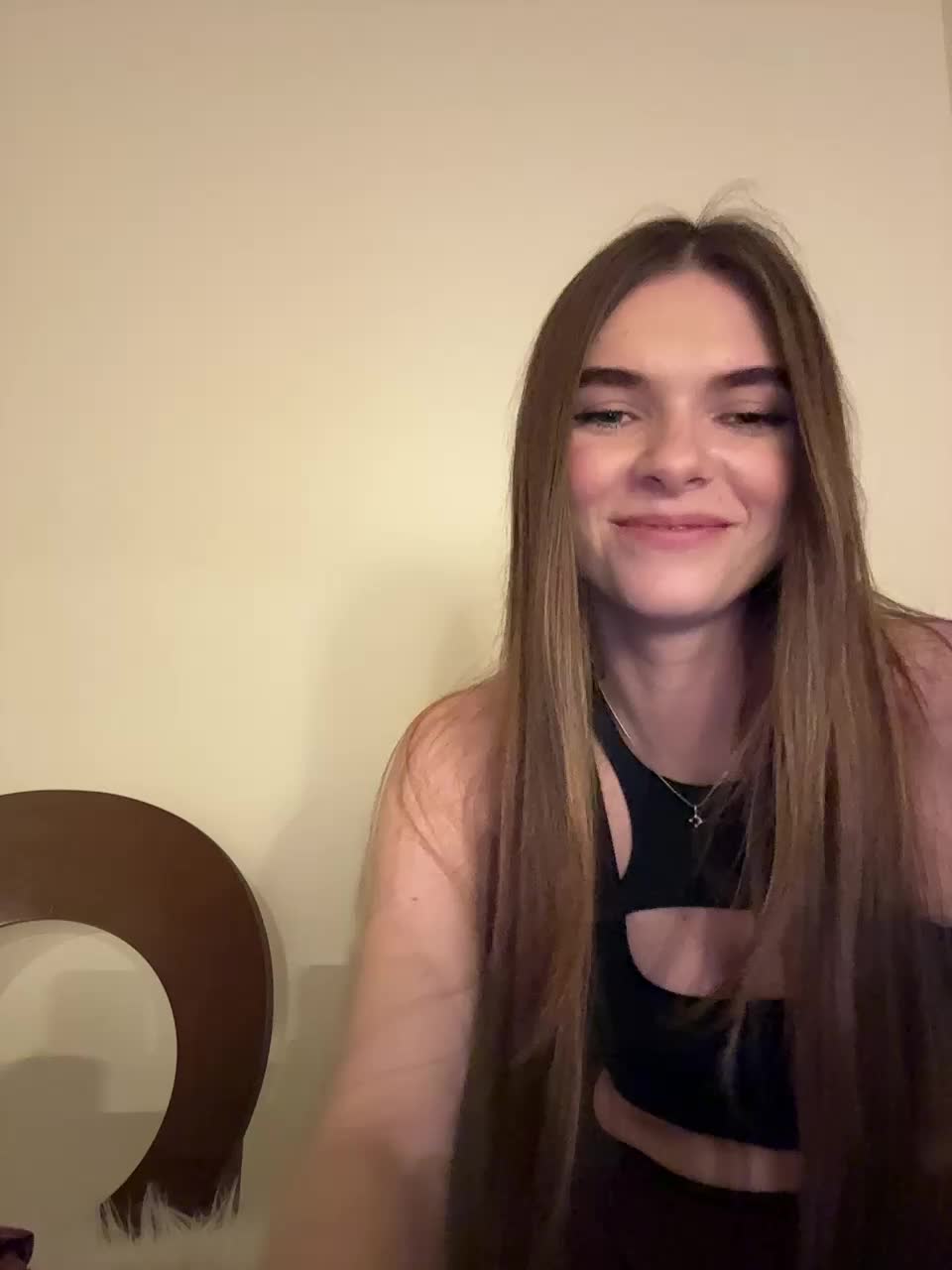 View or download file emilyandmira on 2024-11-04 from bongacams