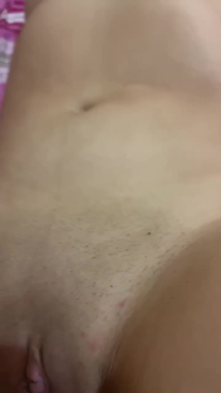 View or download file greta1 on 2024-11-05 from bongacams