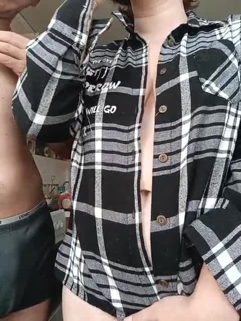 View or download file grey_family on 2024-11-05 from bongacams