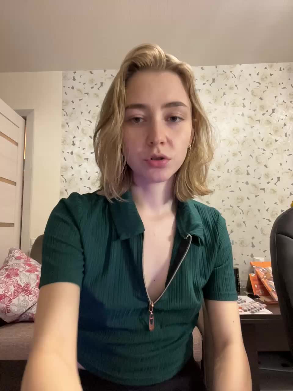 View or download file shrimprolls on 2024-11-06 from bongacams