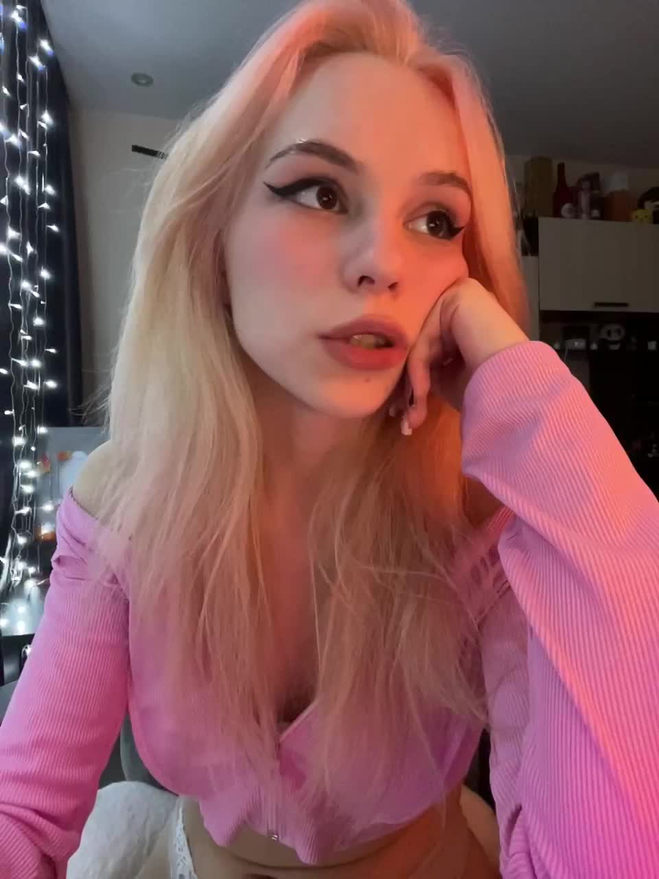 View or download file e709e223 on 2024-11-08 from bongacams