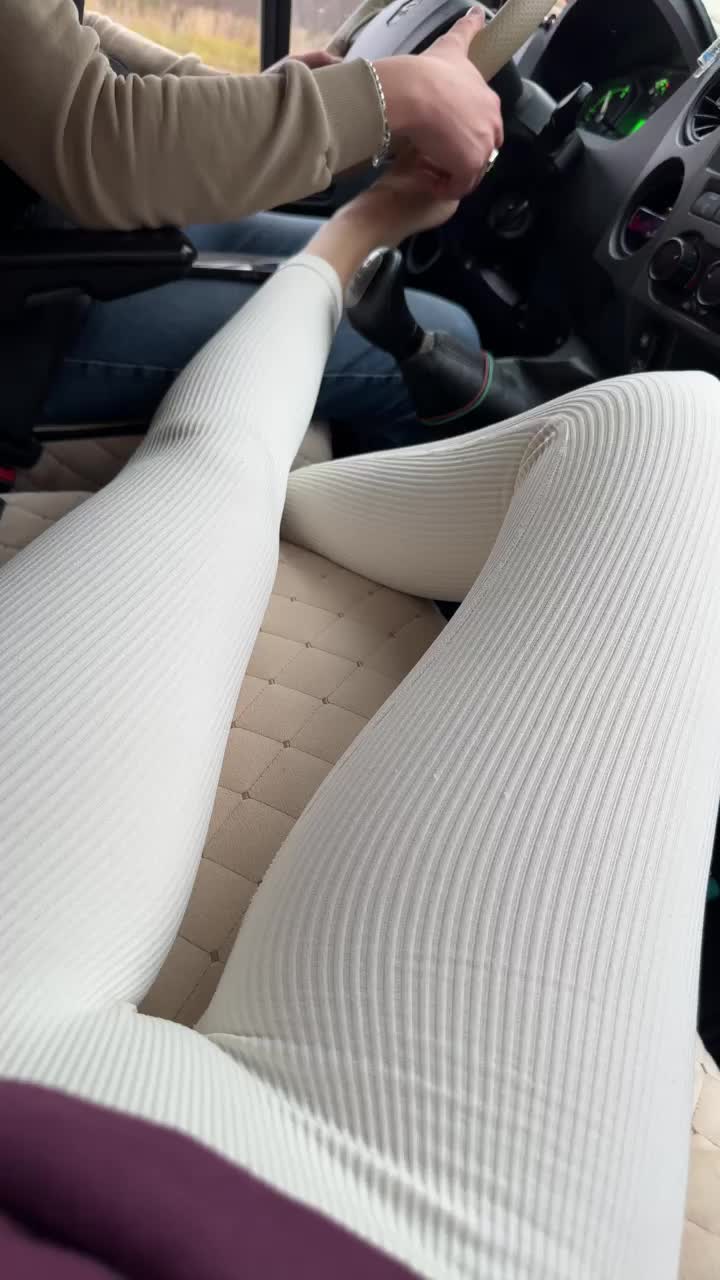 View or download file katerin_a on 2024-11-08 from bongacams