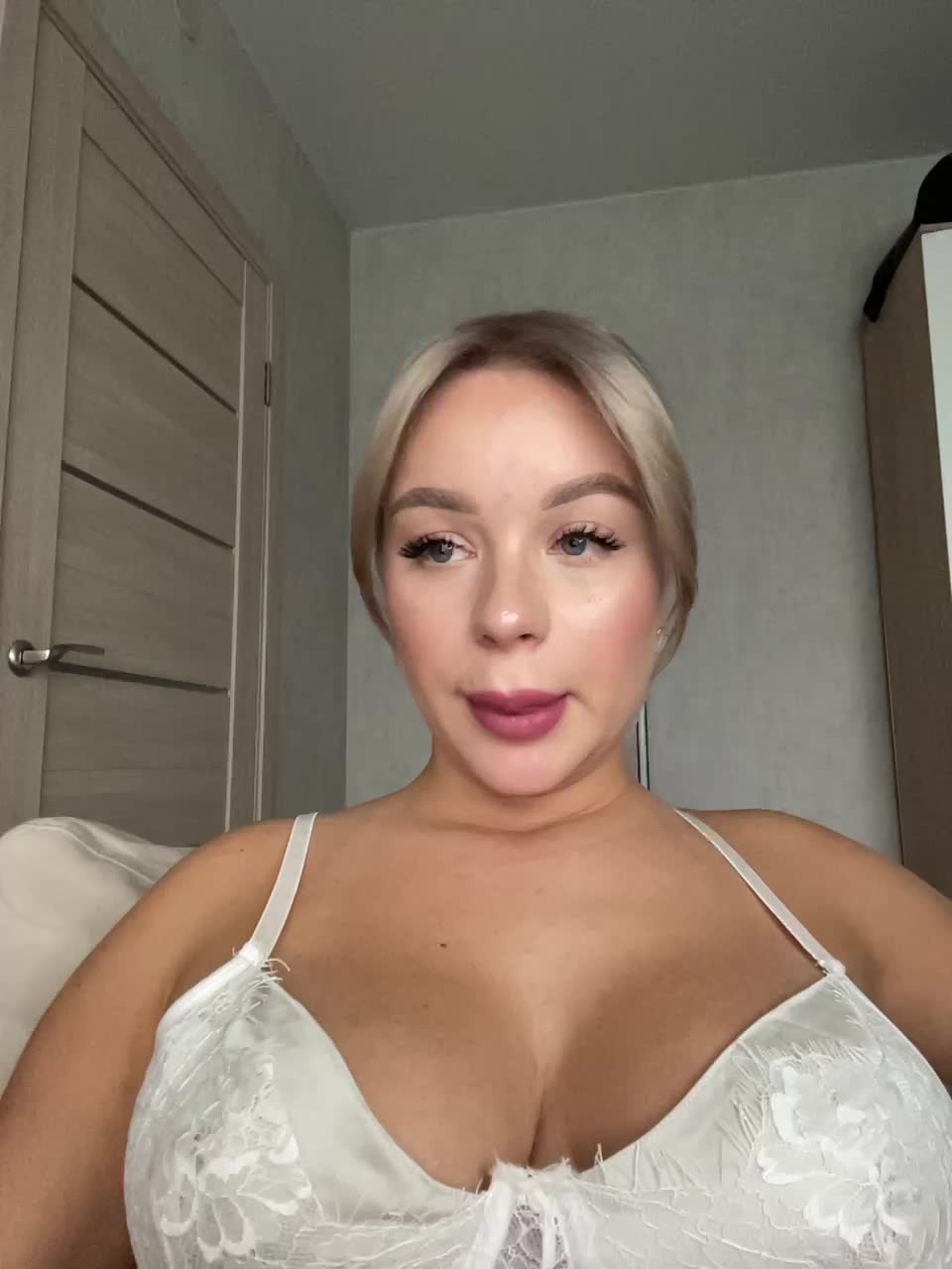 View or download file mila_m on 2024-11-10 from bongacams