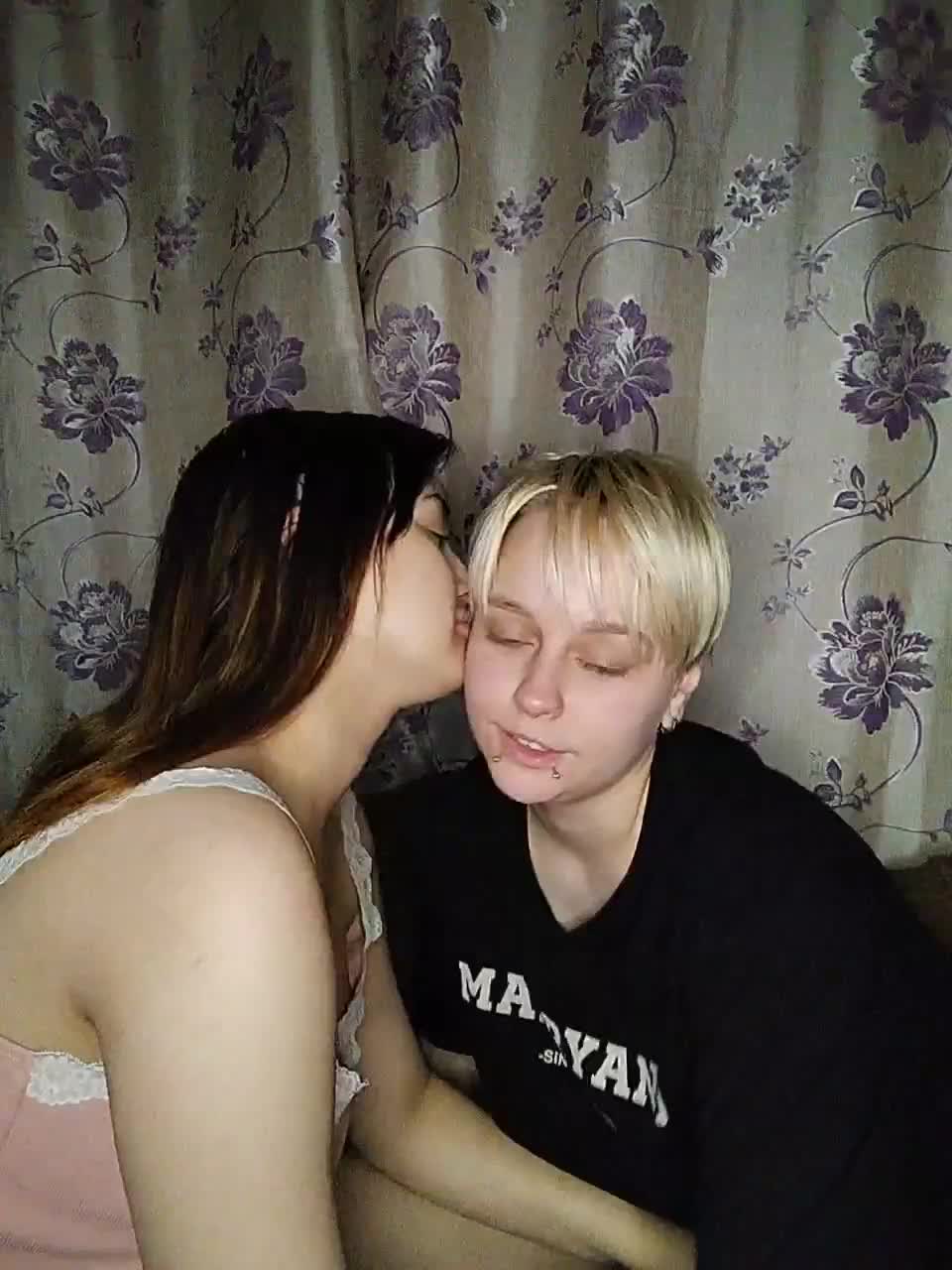 View or download file kittycolorfull on 2024-11-12 from bongacams