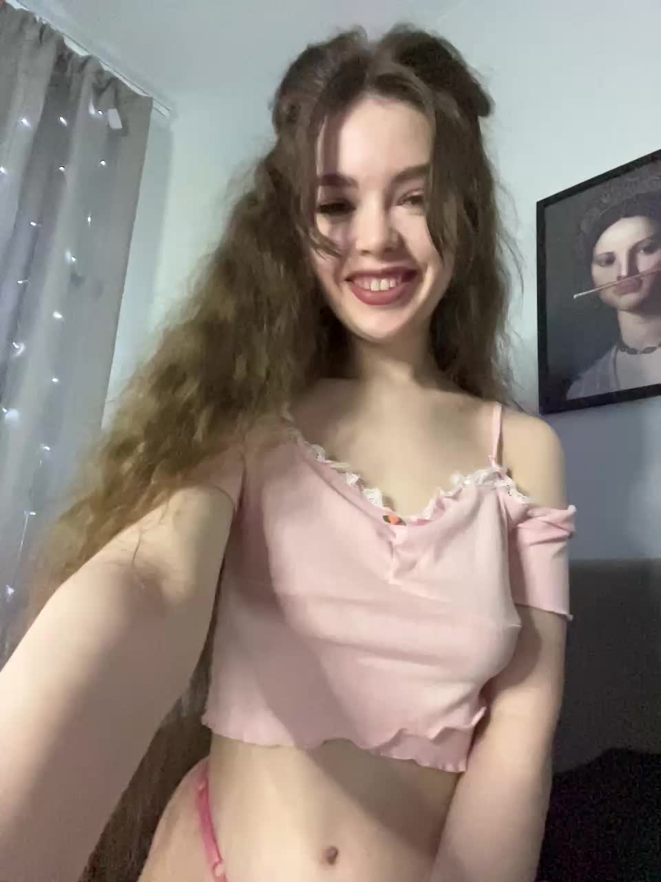 View or download file ladyemily on 2024-11-13 from bongacams