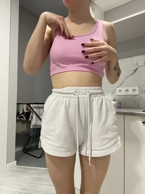 View or download file gummy_bears on 2024-11-14 from bongacams