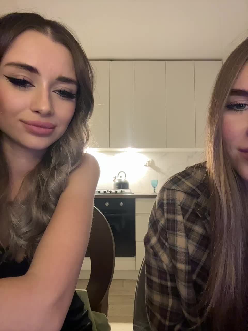 View or download file emilyandmira on 2024-11-15 from bongacams