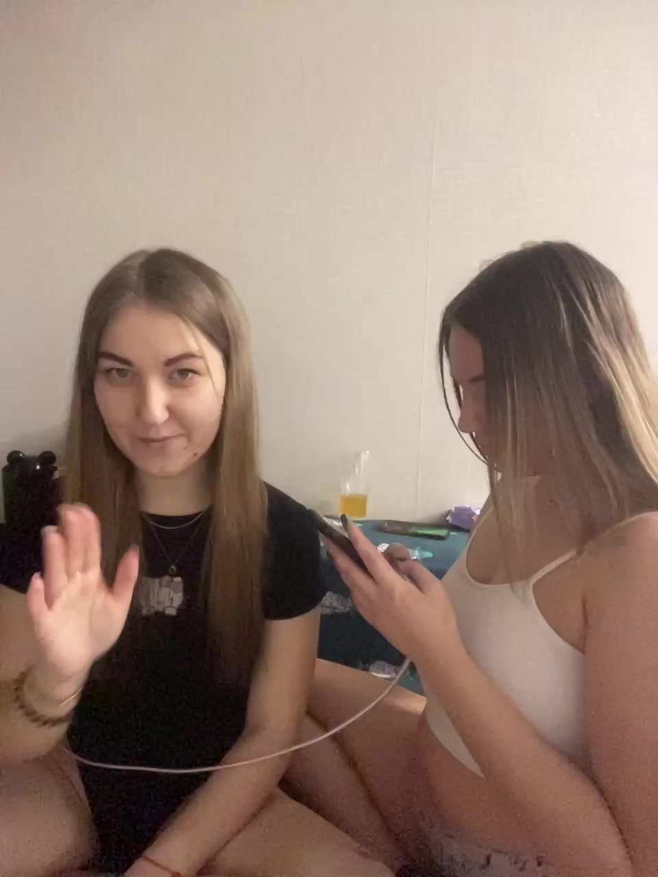 View or download file karolina7 on 2024-11-15 from bongacams