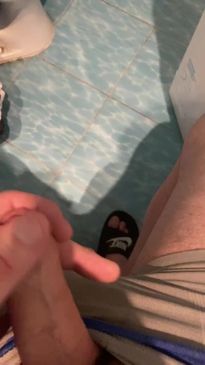 View or download file ernieflossy on 2024-11-16 from bongacams