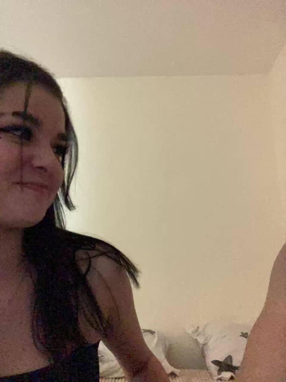 View or download file nikandst on 2024-11-18 from bongacams