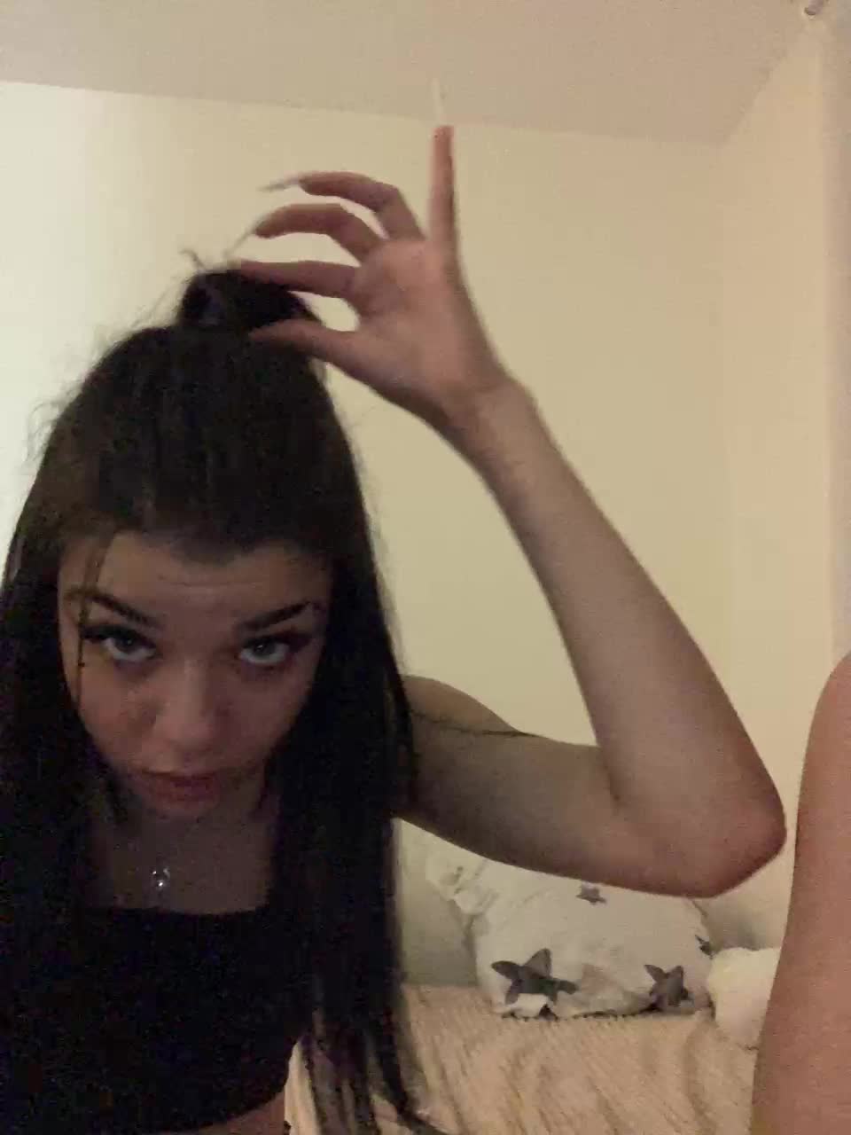 View or download file nikandst on 2024-11-18 from bongacams