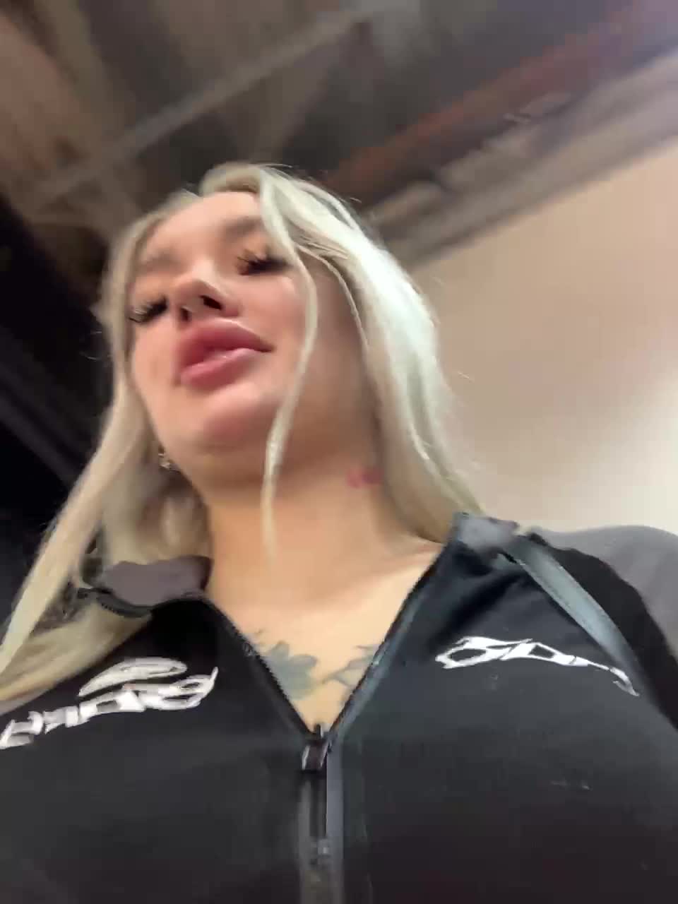 View or download file sextazyy on 2024-11-19 from bongacams