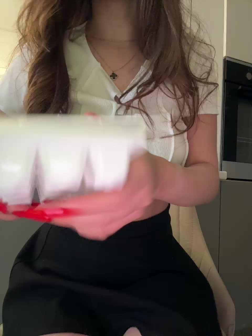 View or download file alliina_leee on 2024-11-20 from bongacams