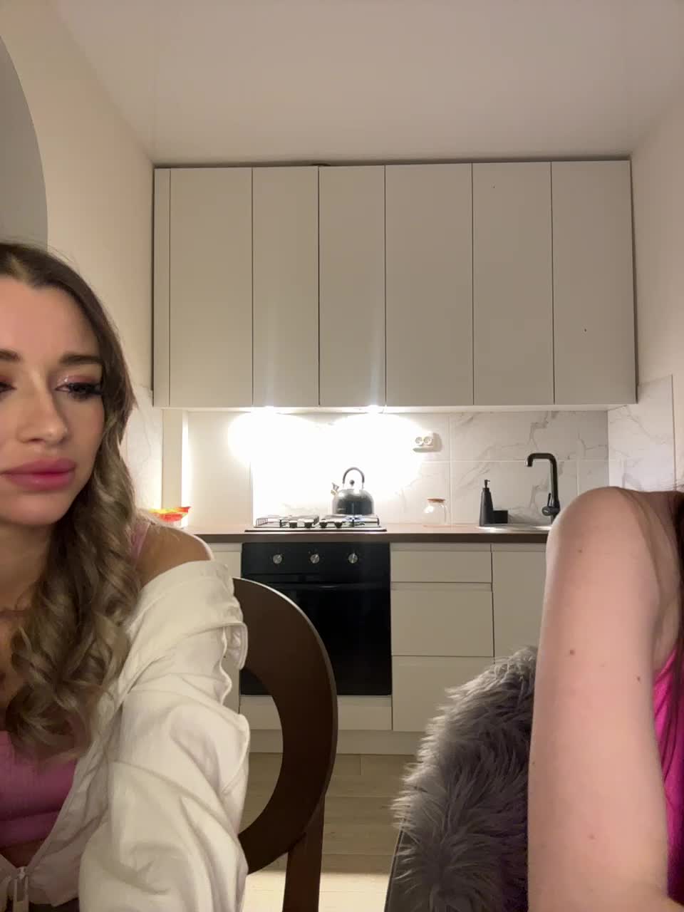 View or download file emilyandmira on 2024-11-22 from bongacams