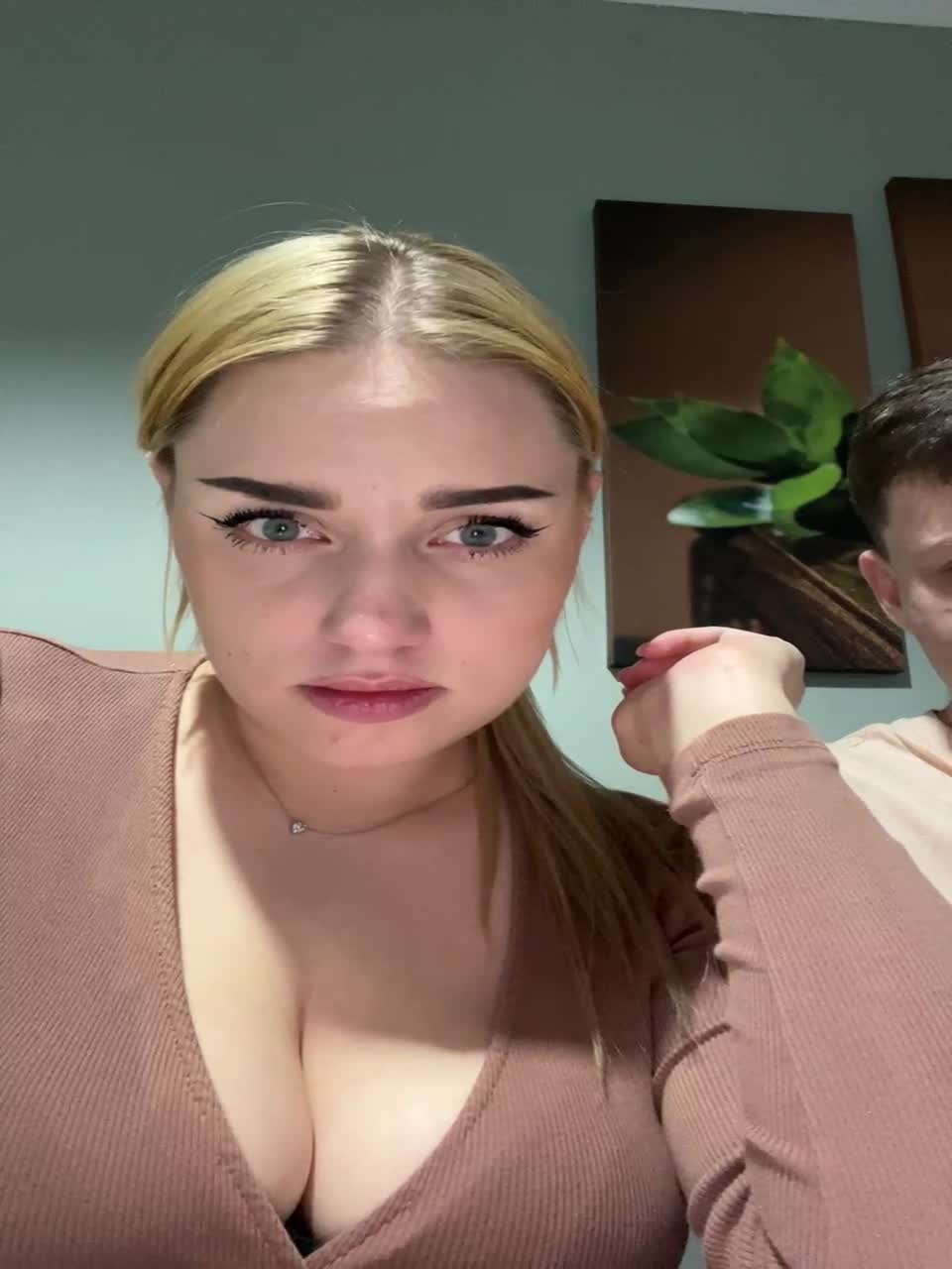 View or download file flamingoa on 2024-11-24 from bongacams