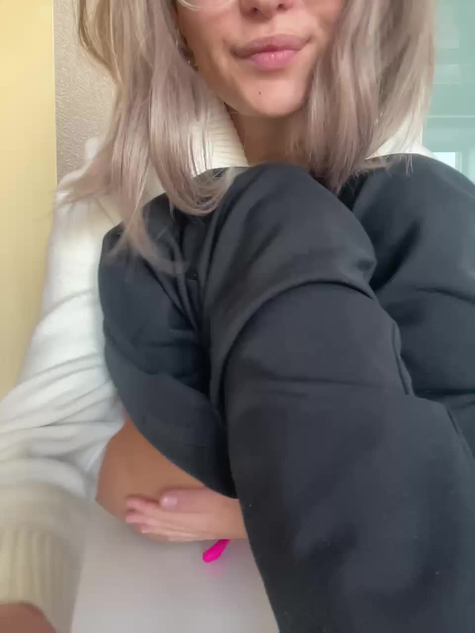 View or download file foxstar on 2024-11-25 from bongacams