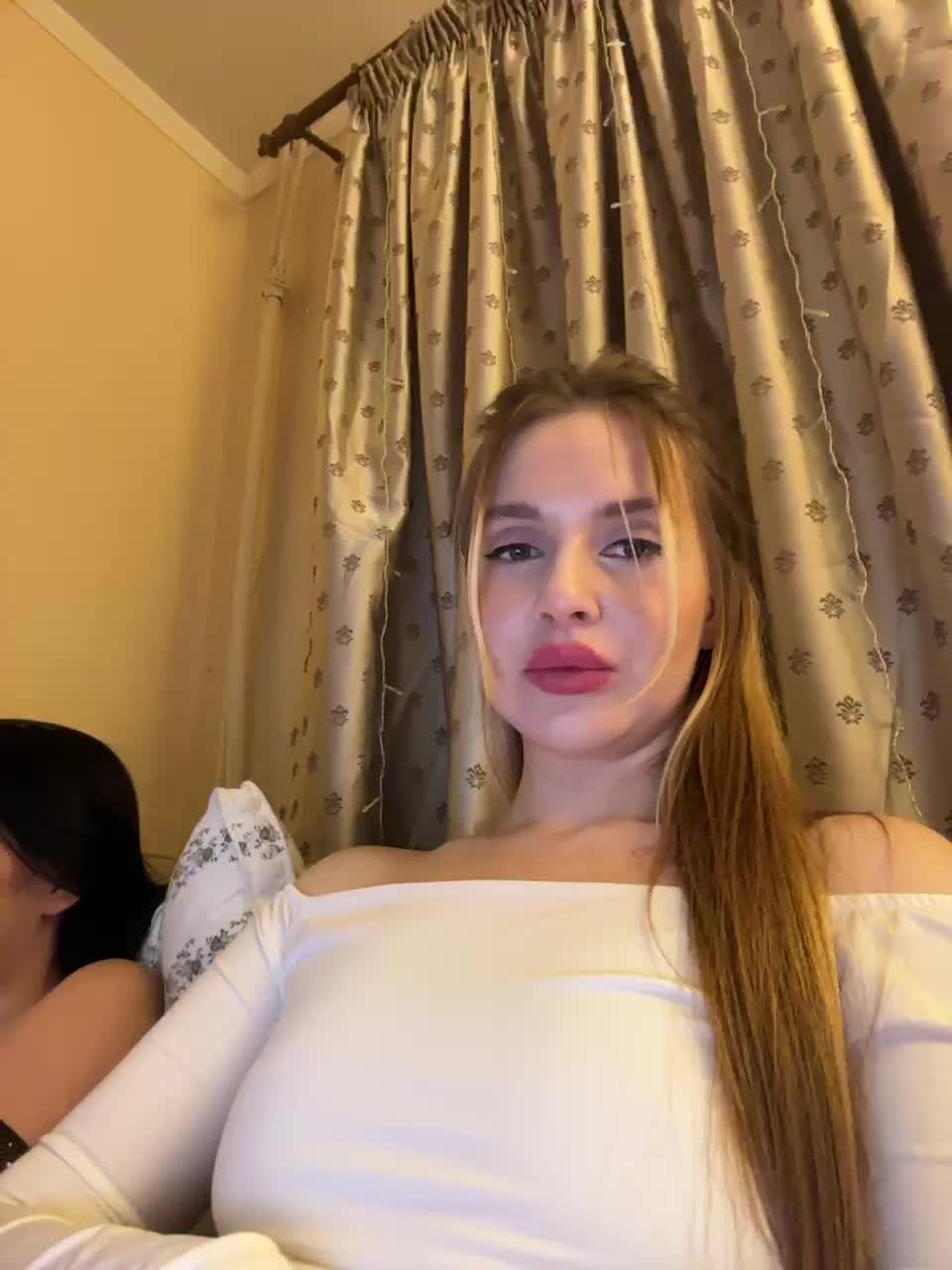 View or download file whiteeee on 2024-11-26 from bongacams