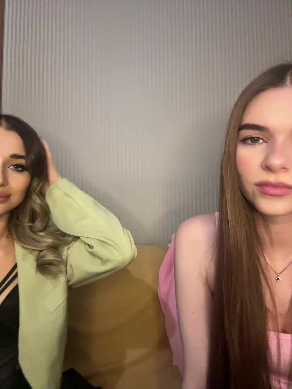 View or download file emilyandmira on 2024-11-27 from bongacams