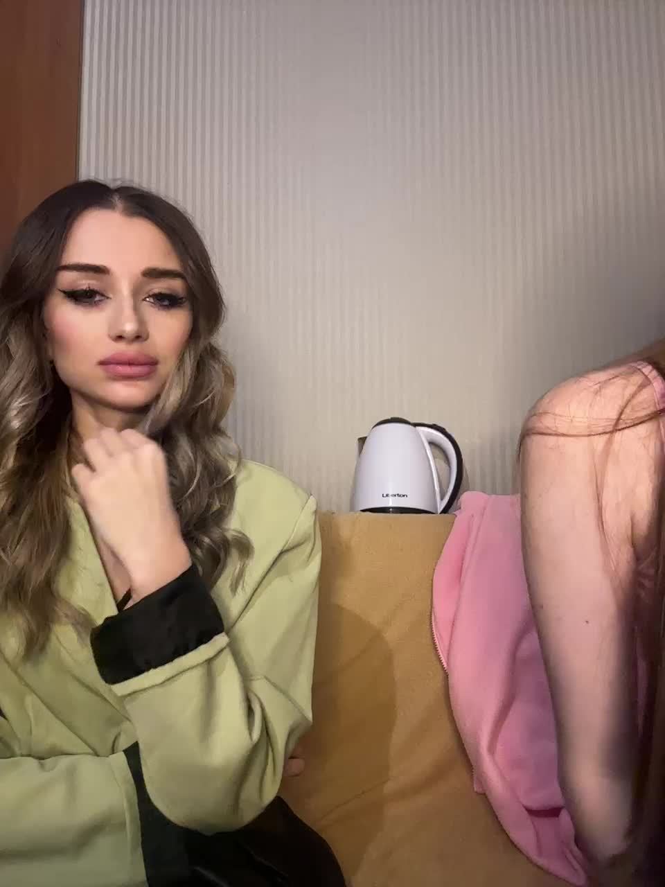 View or download file emilyandmira on 2024-11-27 from bongacams