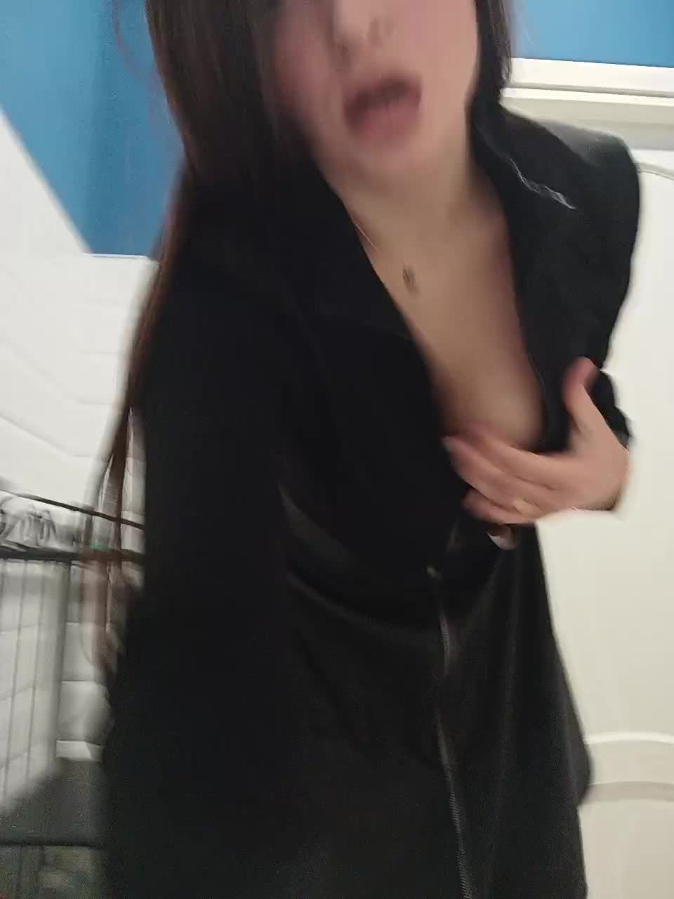 View or download file nikkysecrets on 2024-11-27 from bongacams