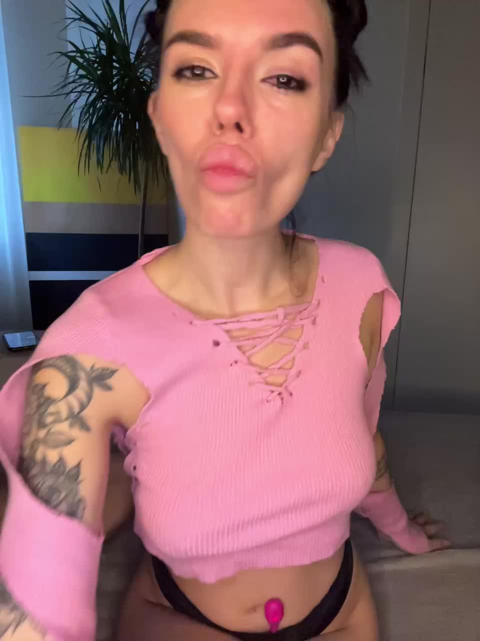 View or download file vexsana on 2024-11-27 from bongacams