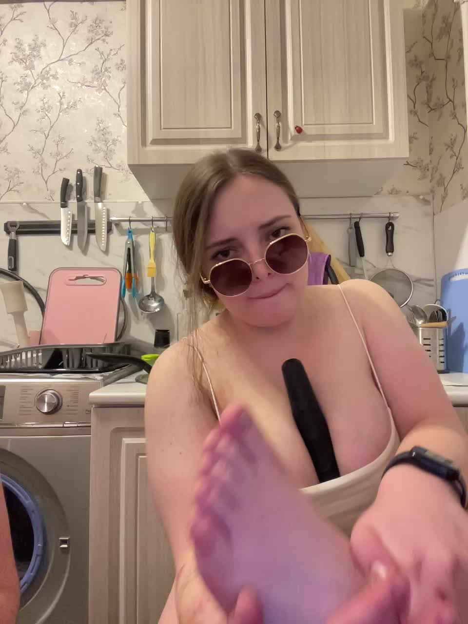 View or download file red_rooms on 2024-11-28 from bongacams