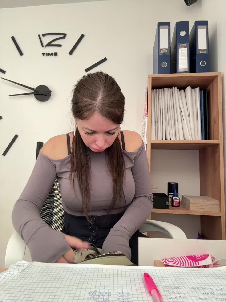 View or download file 17alisa1717 on 2024-11-29 from bongacams