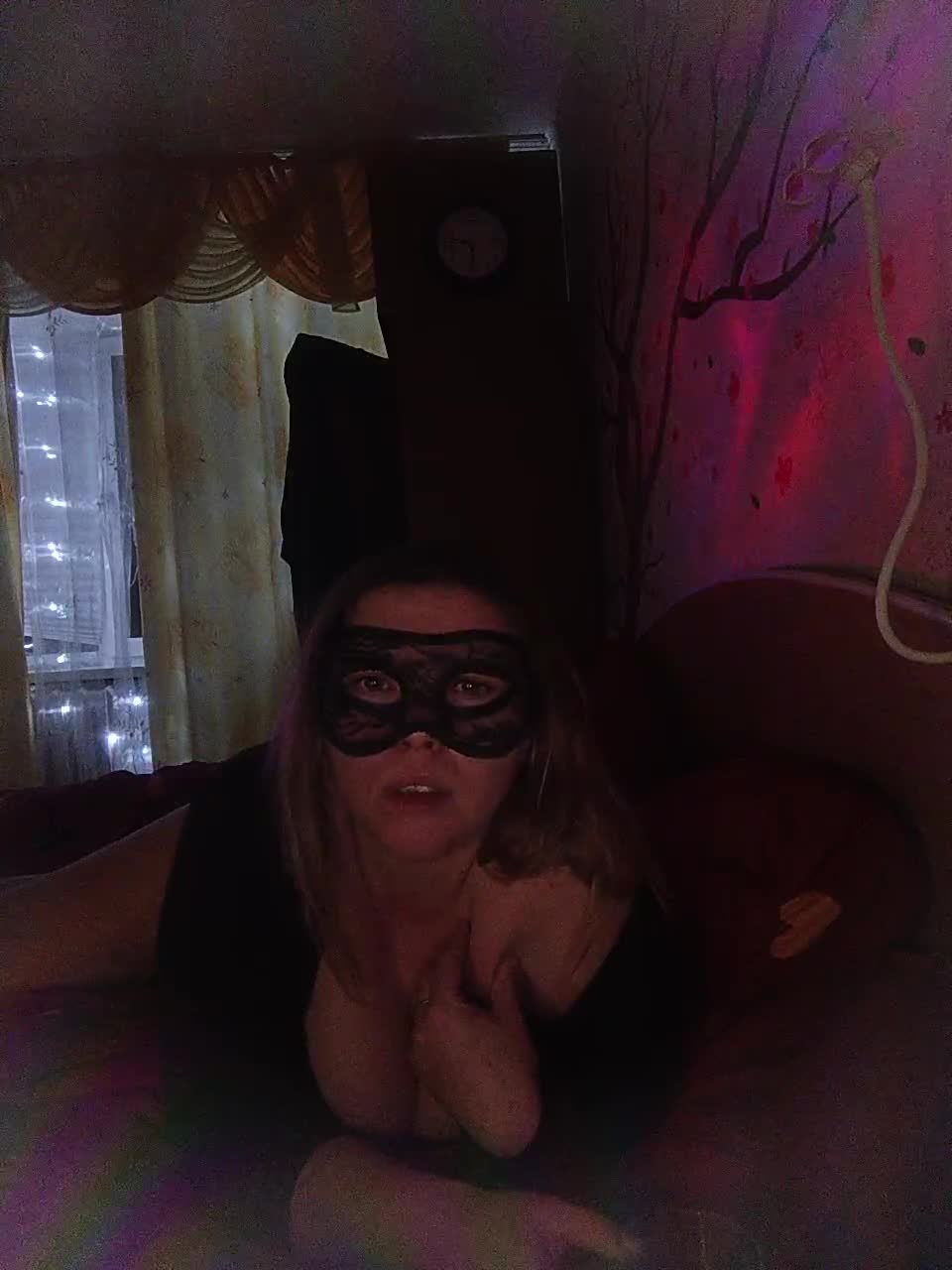 View or download file maxdidi on 2024-11-30 from bongacams