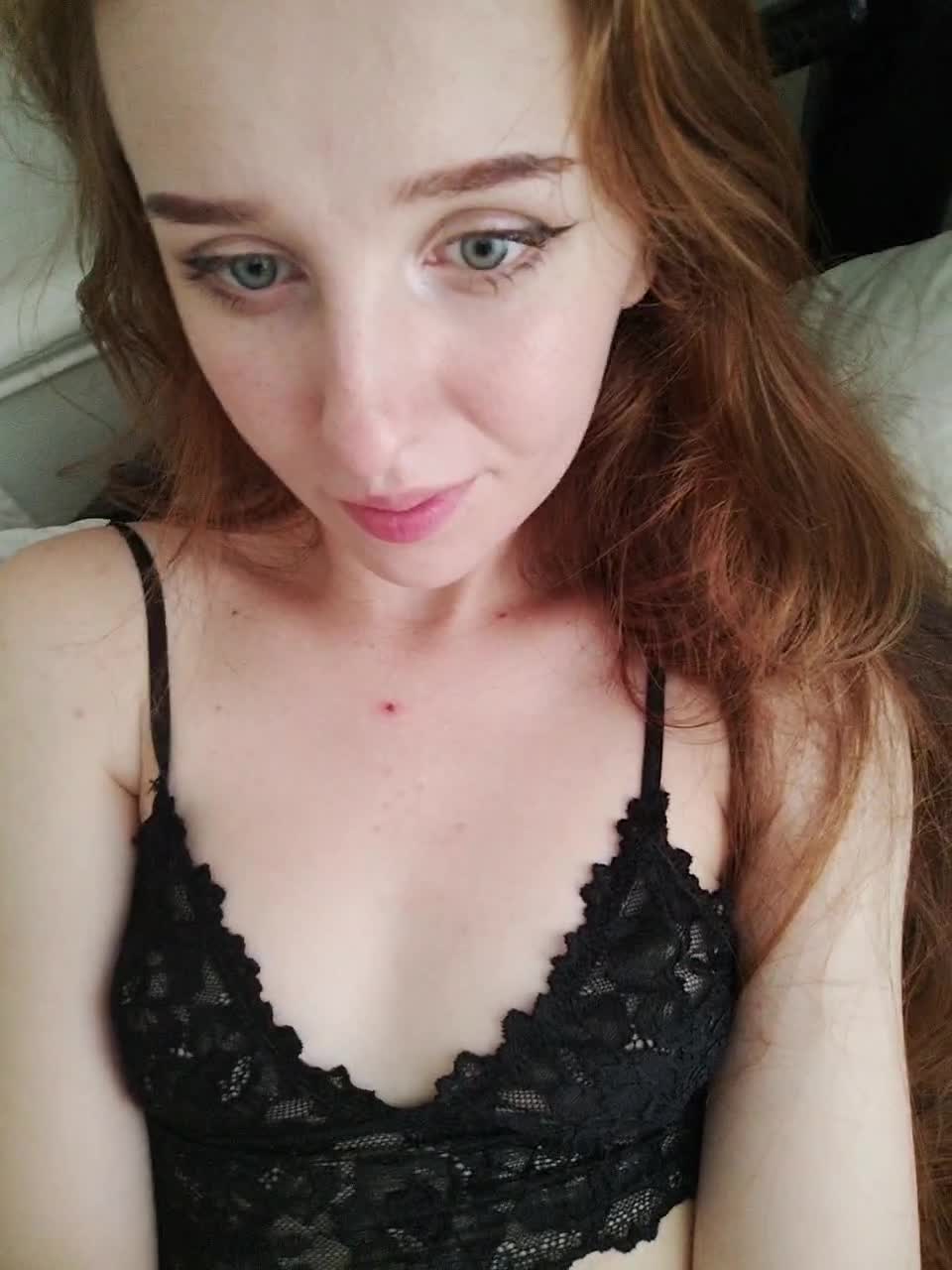 View or download file viktorialeoan on 2024-11-30 from bongacams