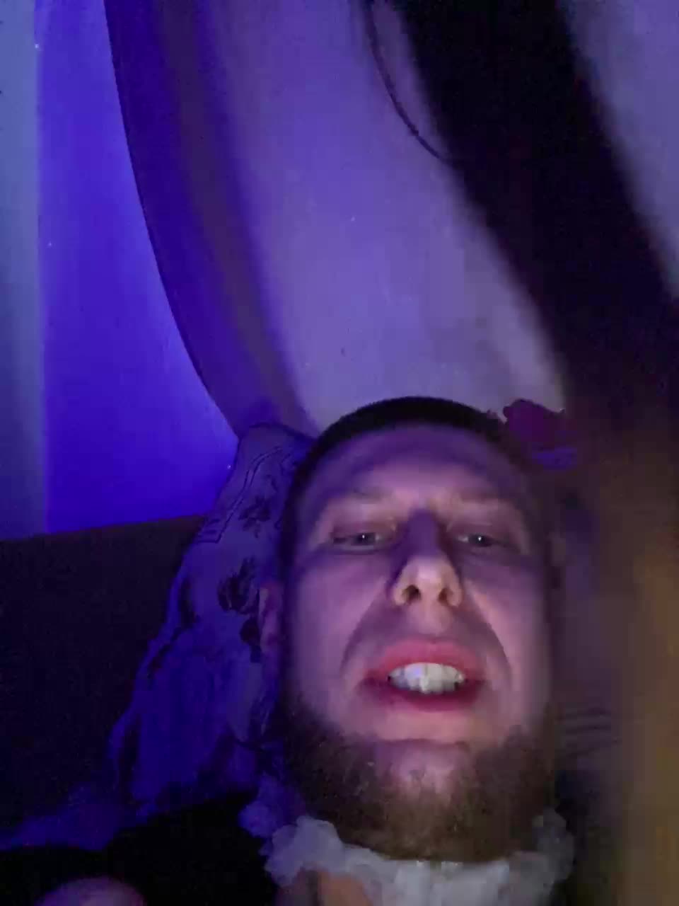 View or download file youshlut on 2024-11-30 from bongacams