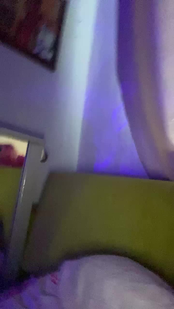 View or download file youshlut on 2024-11-30 from bongacams