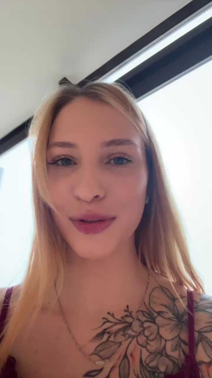 View or download file christi_candy on 2024-12-01 from bongacams