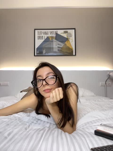 View or download file yummy_couple on 2024-12-03 from bongacams