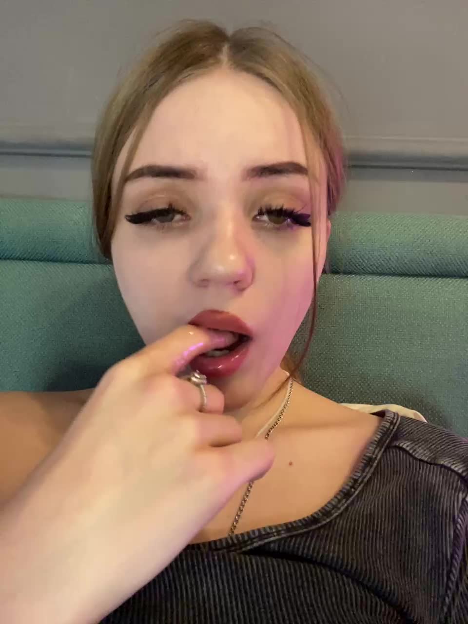 View or download file jskchwkdbcn on 2024-12-04 from bongacams