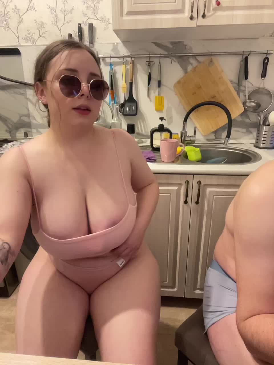 View or download file red_rooms on 2024-12-04 from bongacams