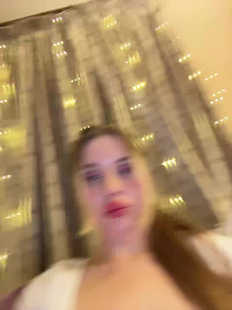 View or download file whiteeee on 2024-12-04 from bongacams