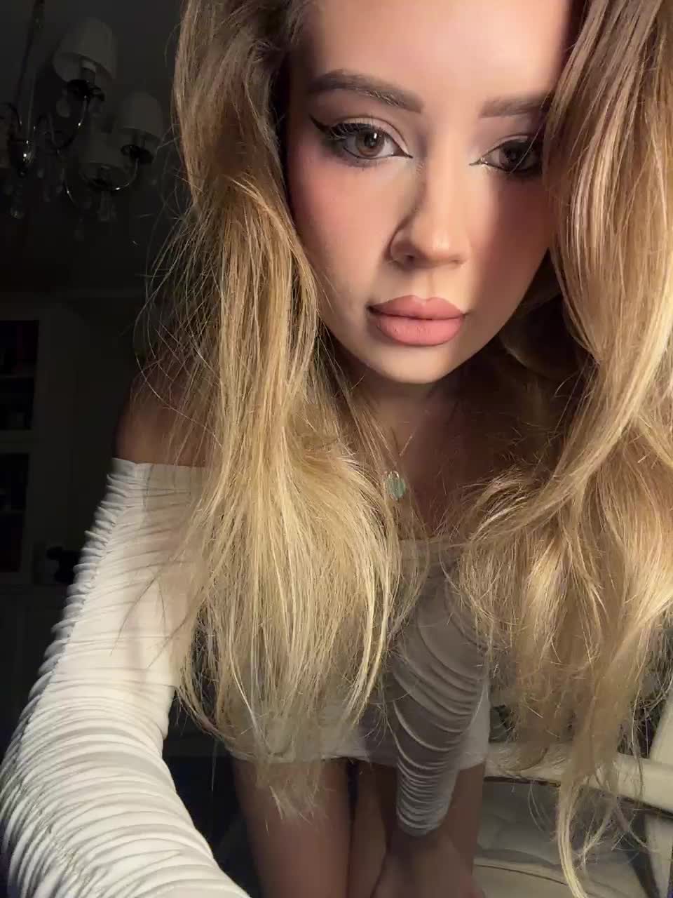 View or download file annadaisy1 on 2024-12-05 from bongacams