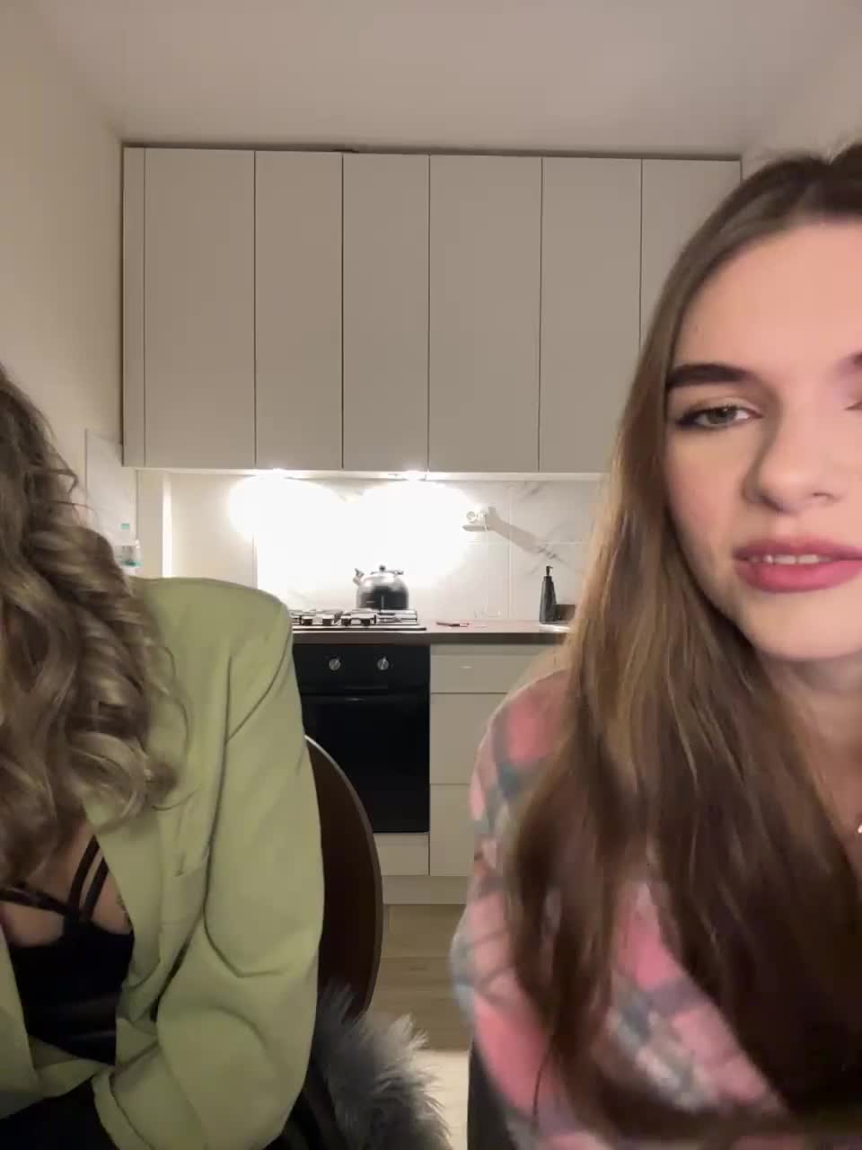 View or download file emilyandmira on 2024-12-05 from bongacams