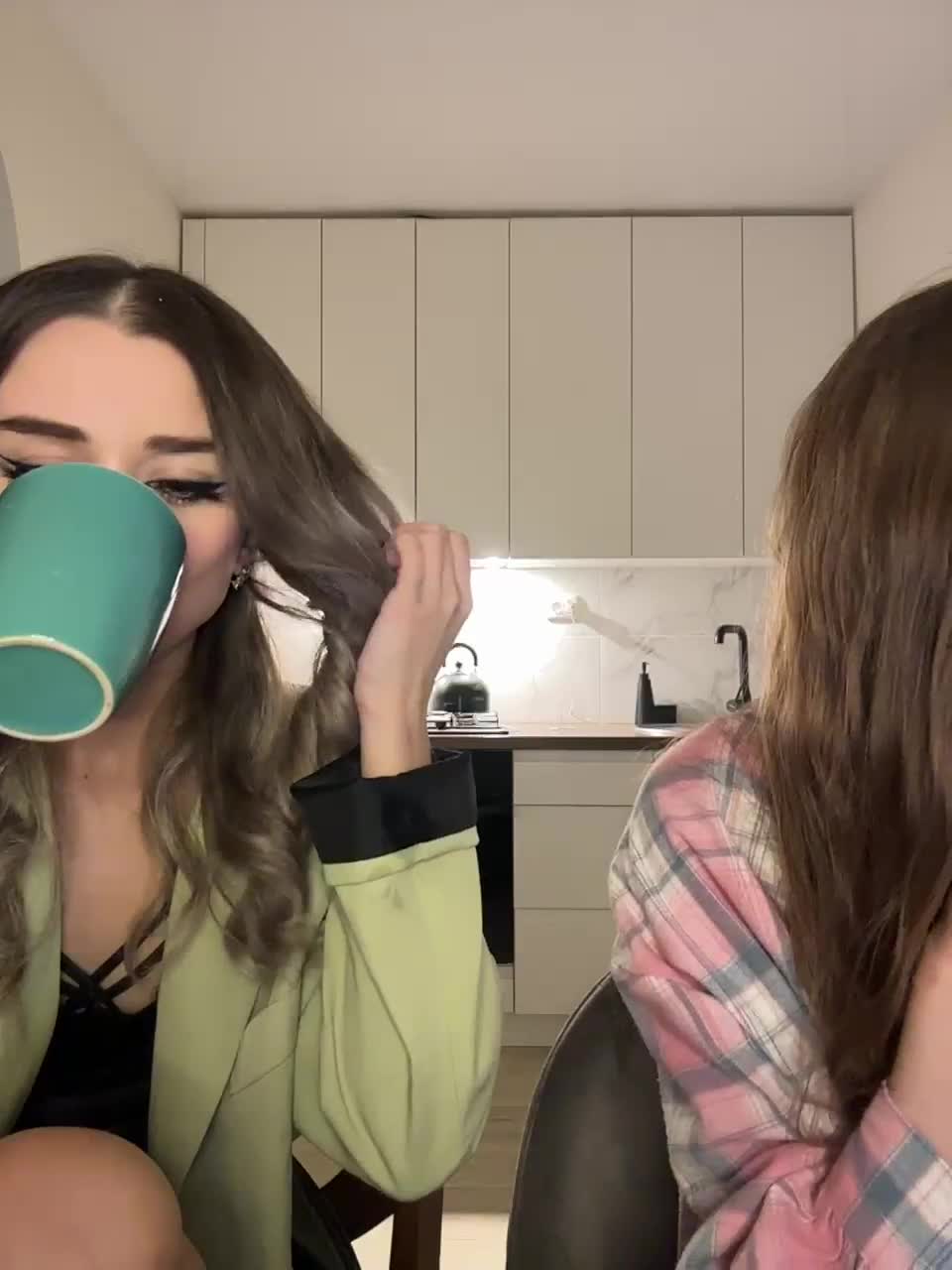 View or download file emilyandmira on 2024-12-05 from bongacams