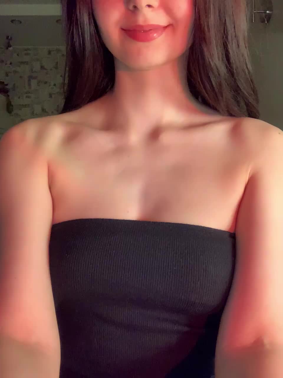 View or download file lola_li on 2024-12-05 from bongacams