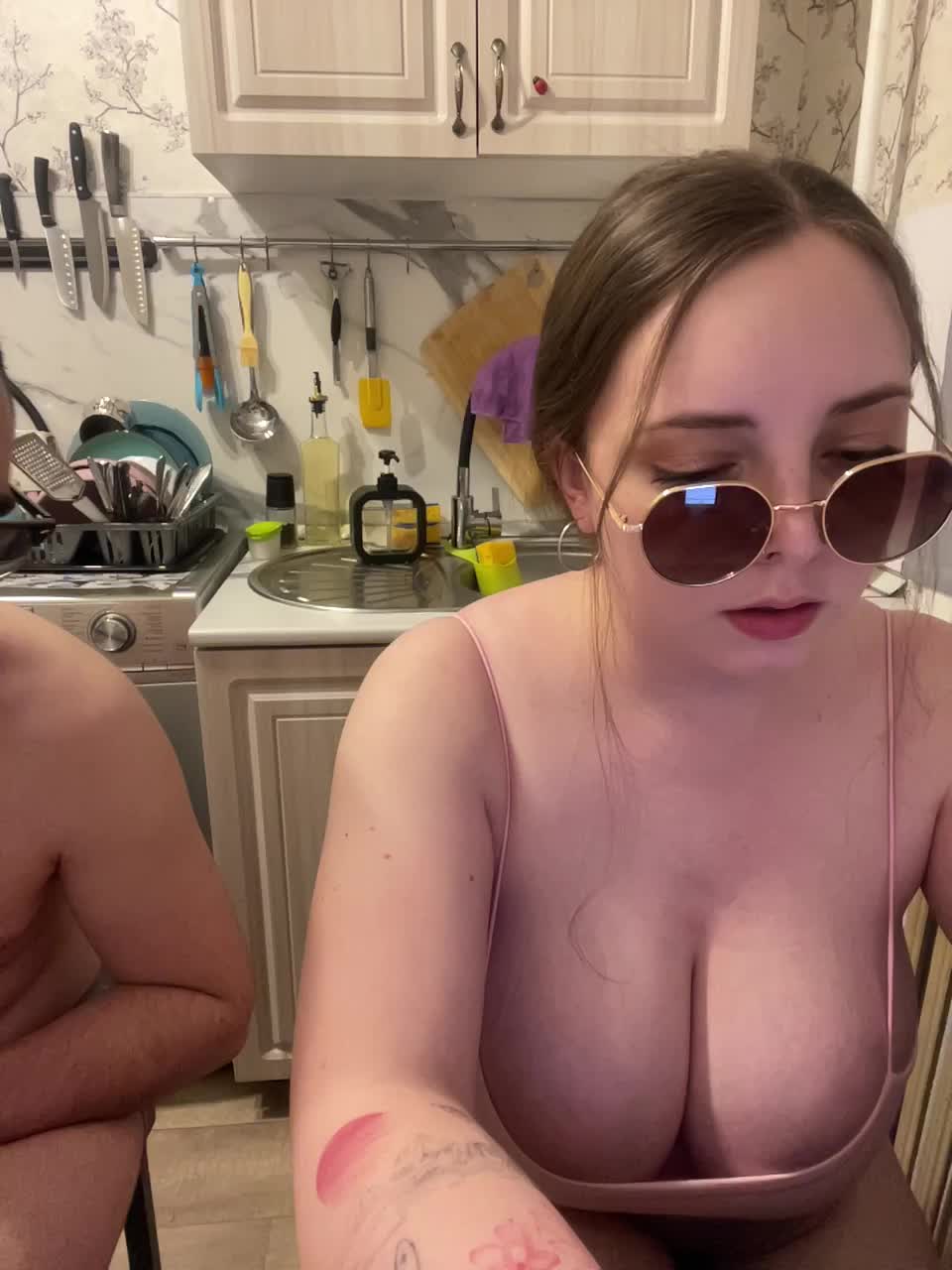 View or download file red_rooms on 2024-12-05 from bongacams