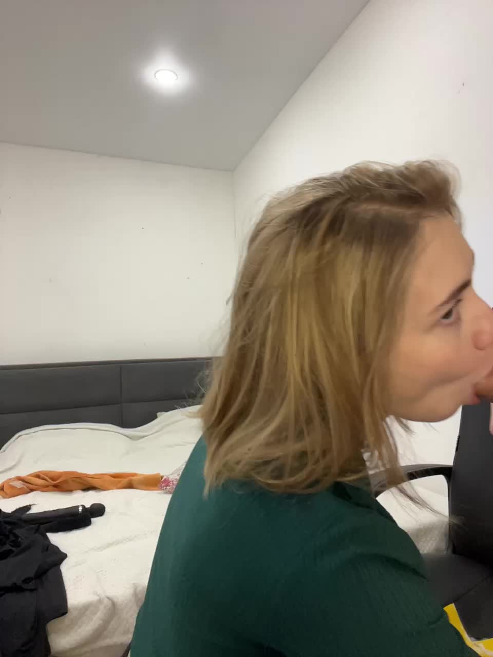 View or download file shrimprolls on 2024-12-05 from bongacams