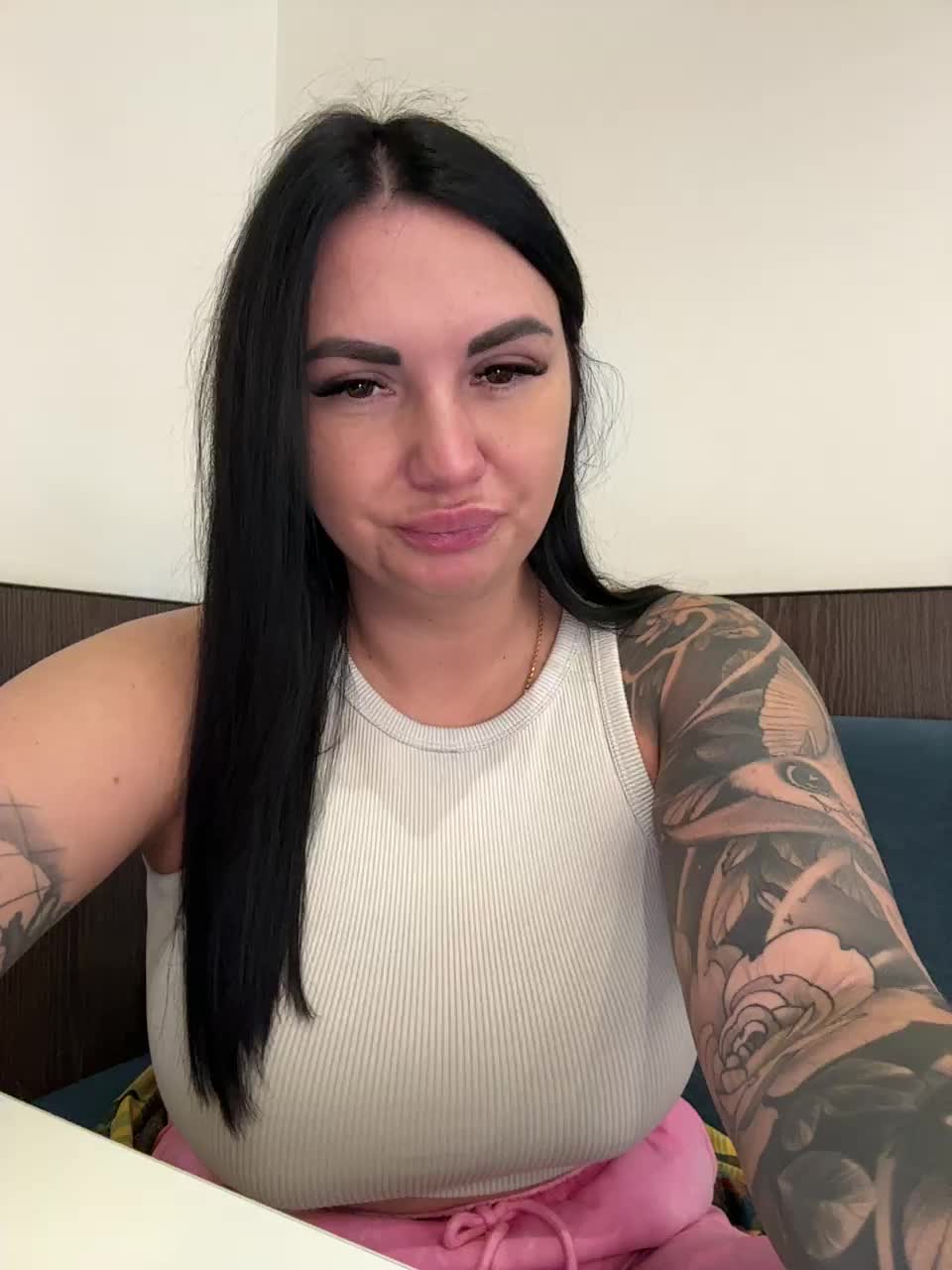 View or download file tokionajoe on 2024-12-06 from bongacams