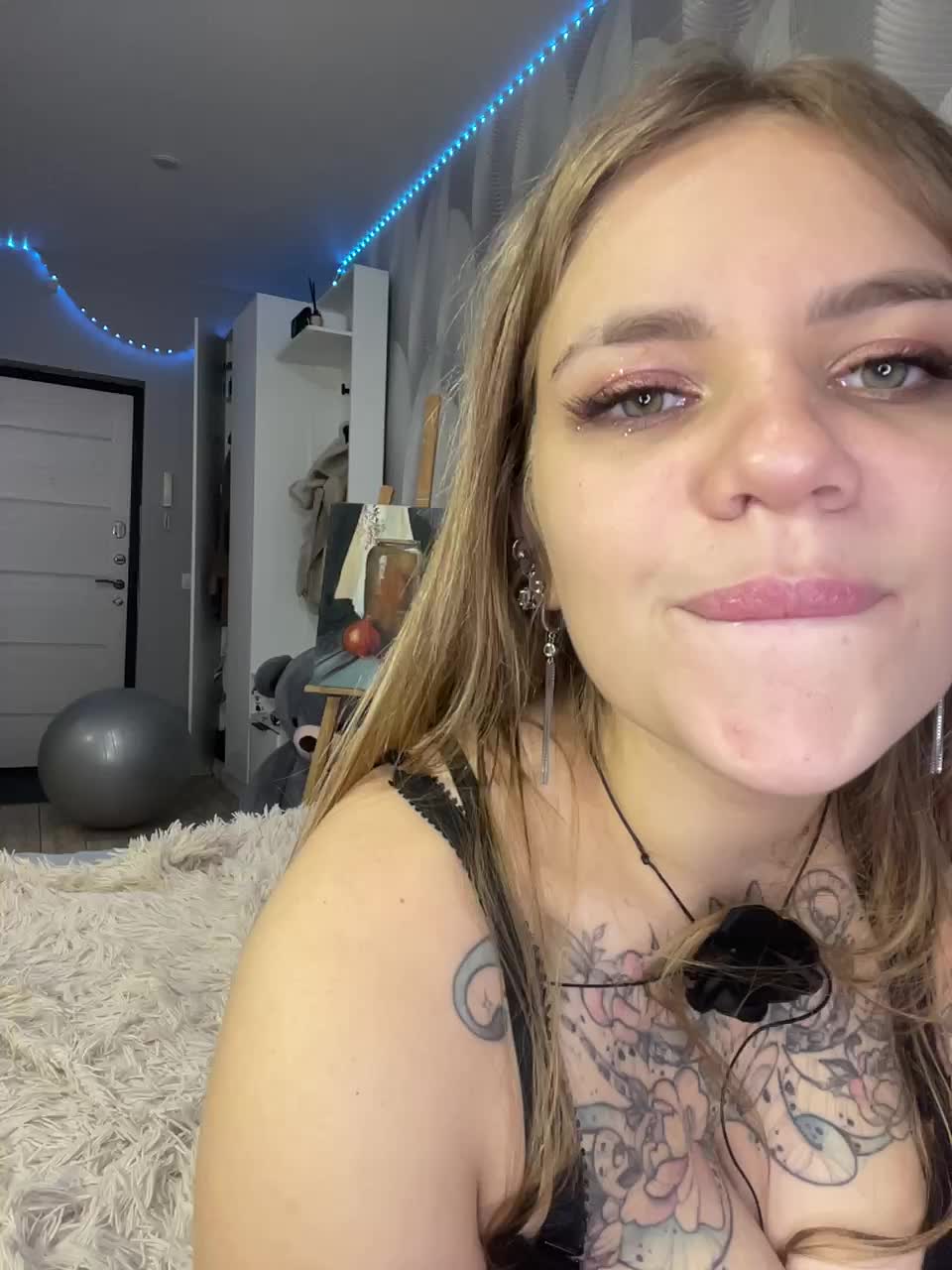 View or download file _tiki_riki_ on 2024-12-07 from bongacams