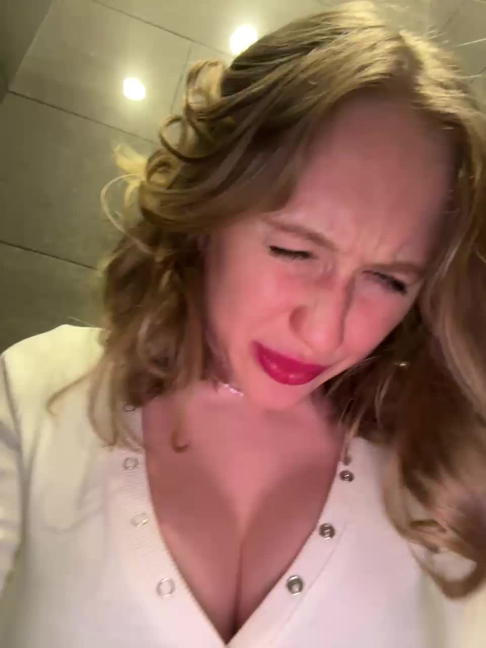 View or download file likachkaa on 2024-12-07 from bongacams