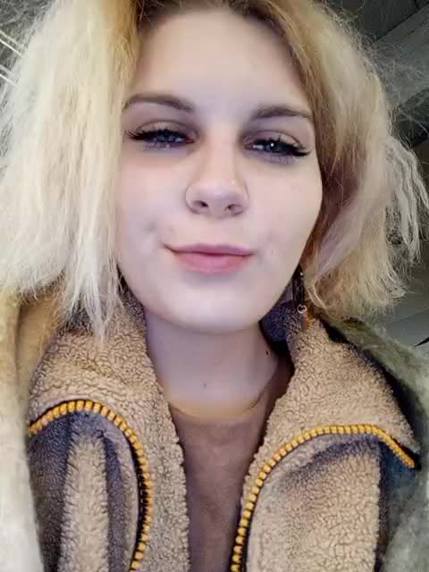 View or download file marie_outdoor on 2024-12-07 from bongacams