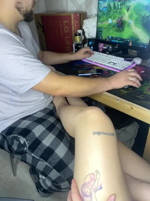 View or download file pair_of_gods123 on 2024-12-07 from bongacams